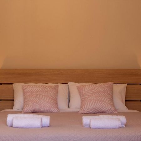 Tabak Home Sea Side Apartment Hriszí Aktí Haniá Kültér fotó