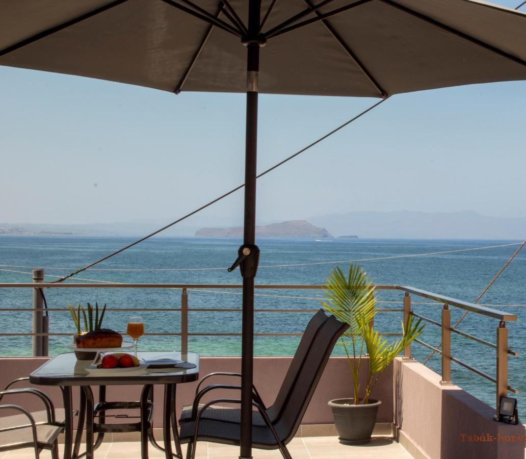 Tabak Home Sea Side Apartment Hriszí Aktí Haniá Kültér fotó