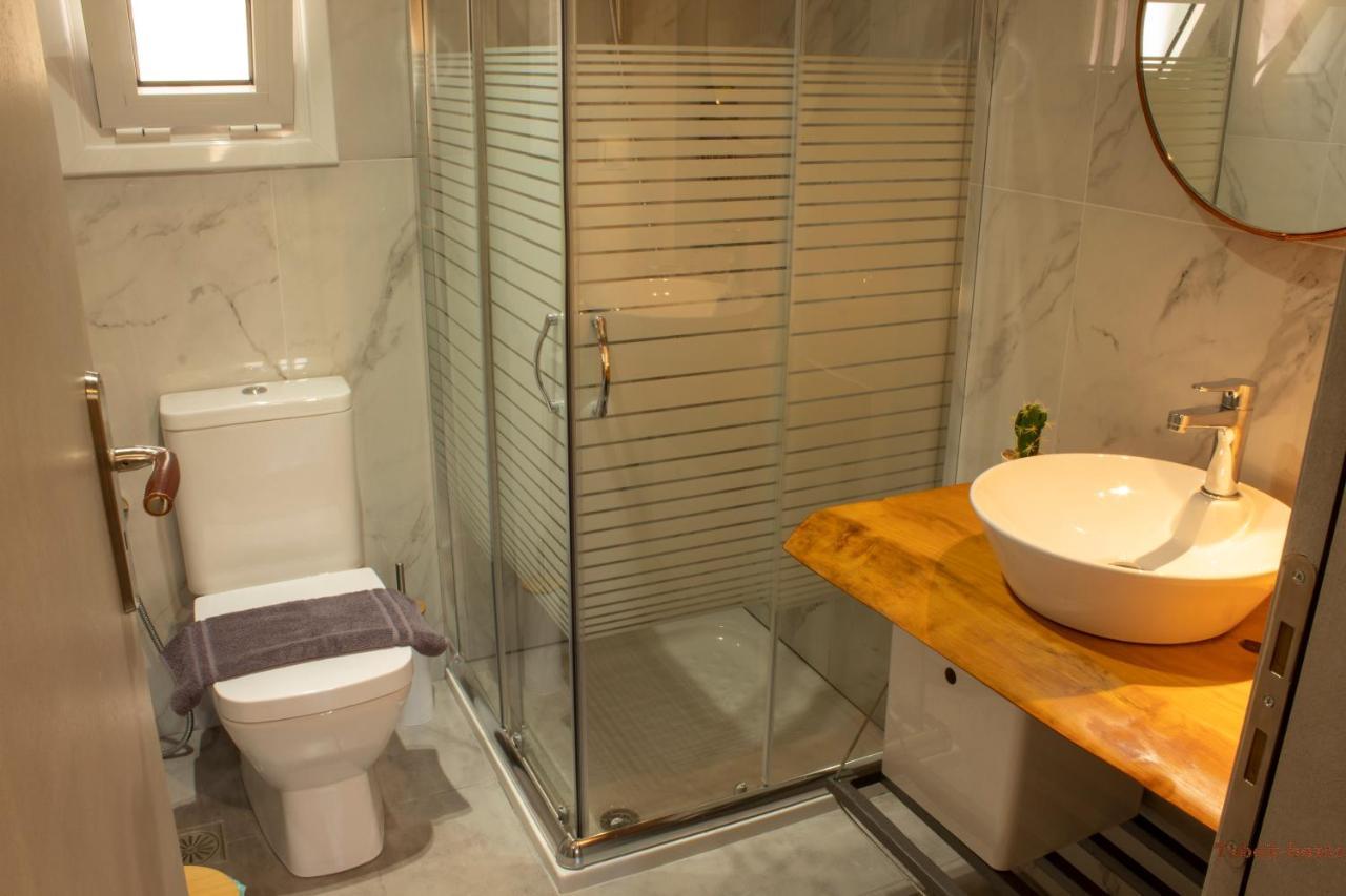 Tabak Home Sea Side Apartment Hriszí Aktí Haniá Kültér fotó