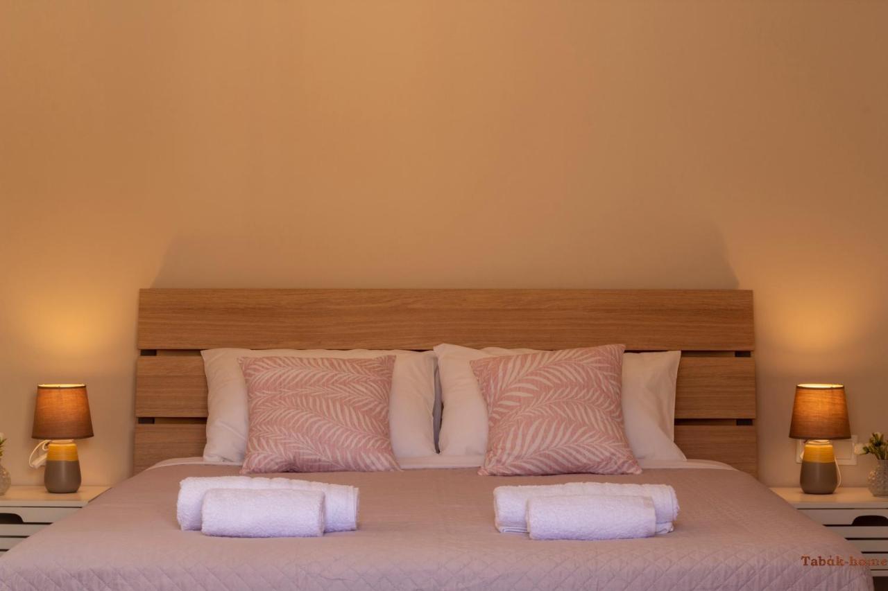 Tabak Home Sea Side Apartment Hriszí Aktí Haniá Kültér fotó